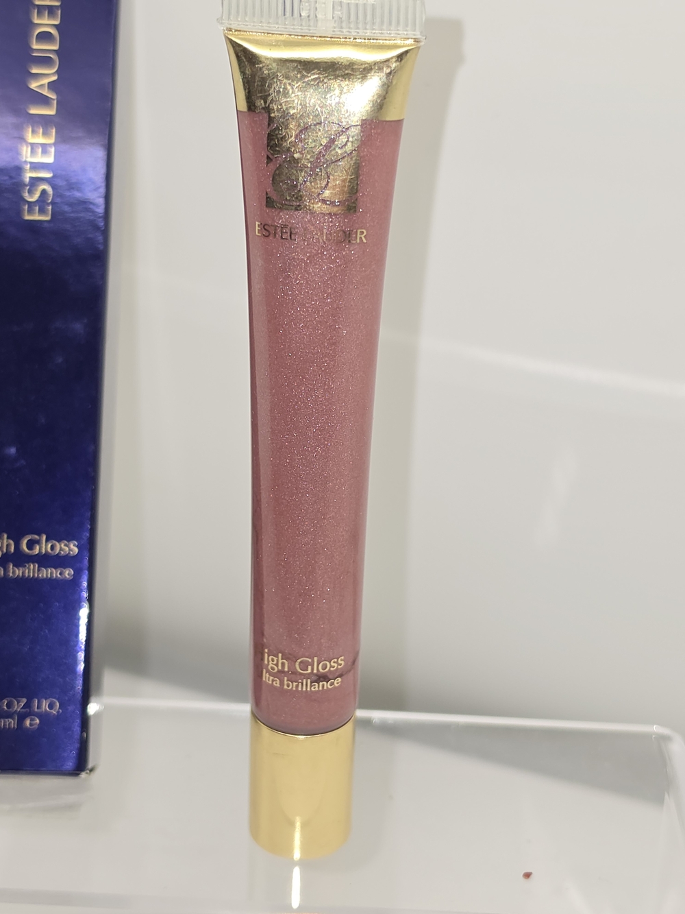 DISCONTINUED Estee Lauder High Gloss- "BERRY" - Picture 2 of 11